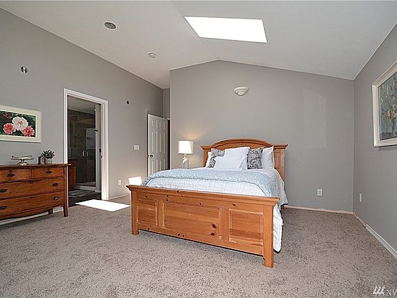 5th image of 11030 104th Ave NE #1