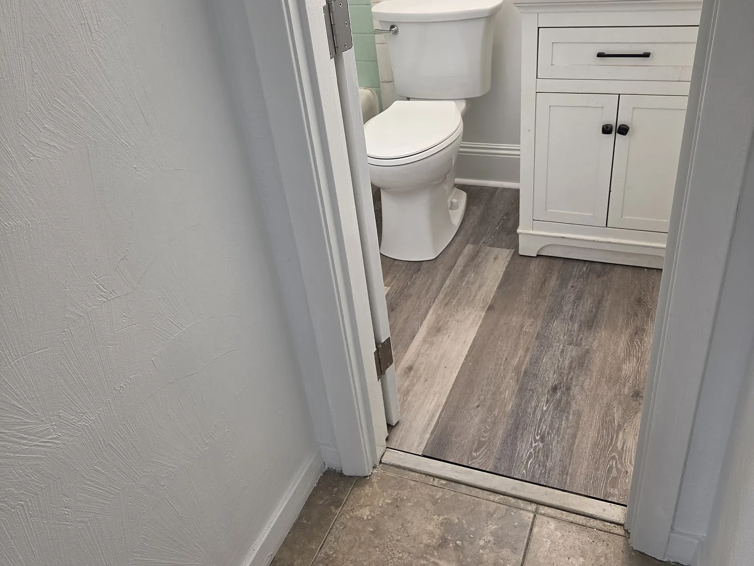 2 bed, 1000 sqft, $1,300 — Photo 4
