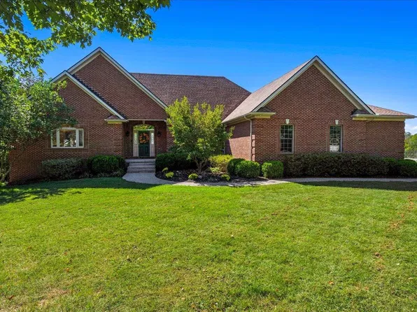 120 Elkhorn Bend Dr, Midway, KY 40347