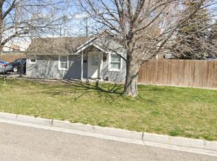 1327 Oriental Ave, Burley, ID 83318