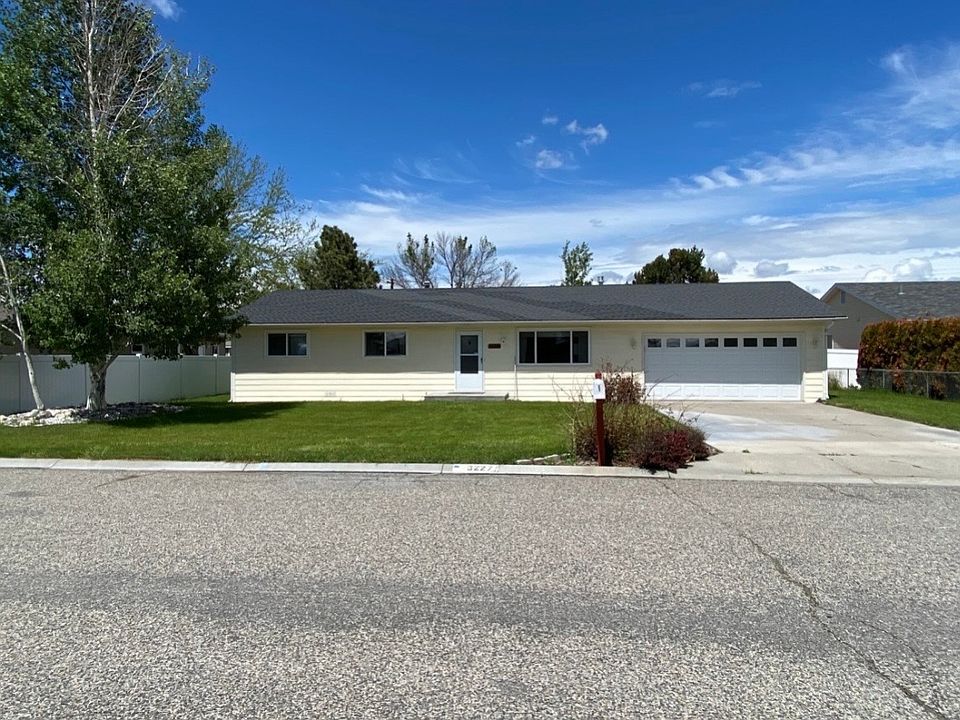 1st image of 3227 Lynn Ave