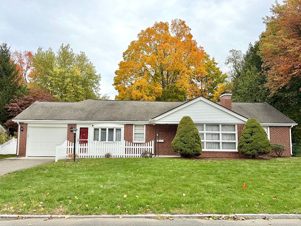 1st image of 33 Birchland Ave