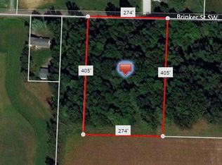 Brinker St SW, Navarre, OH 44662