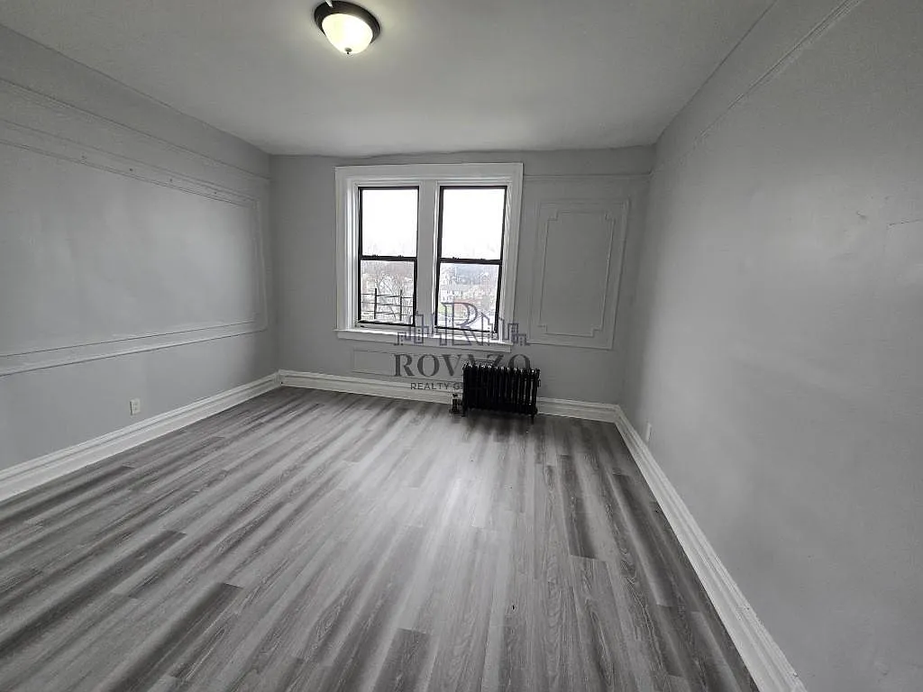 Building Photo - 160 Ellis Ave #406