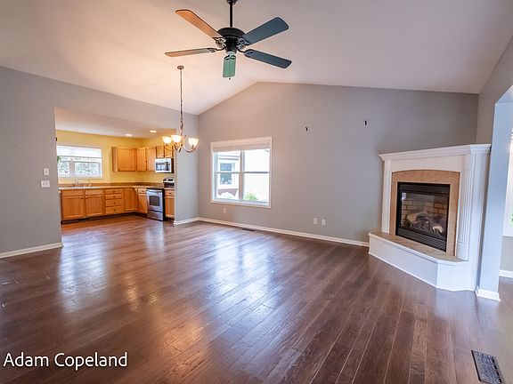 5th image of 6715 Green Valley Ct SE #25