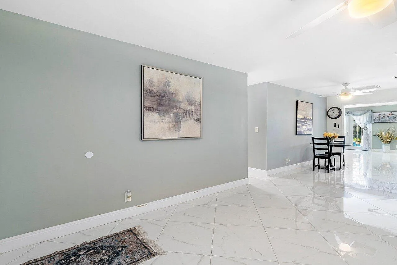 3 bed, 2.0 bath, 1746 sqft, $4,990 — Photo 4