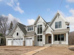 5120 Hooper Lake Rd, Excelsior, MN 55331