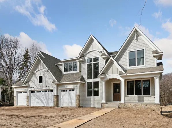 5120 Hooper Lake Rd, Excelsior, MN 55331