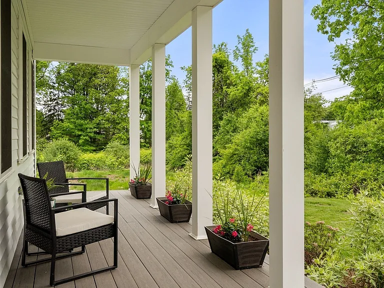 9 Baldwin Ct #9 — Photo 2