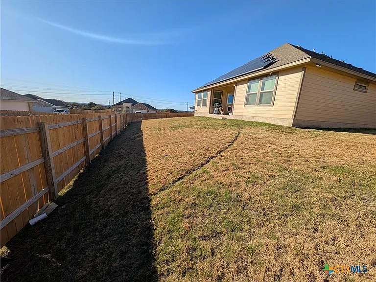 305 Bobby Lou Ln — Photo 15