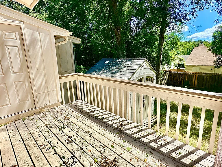 2323 Via Sardinia St #B — Photo 19