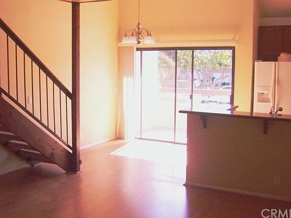 5th image of 941 W Carson St APT 327