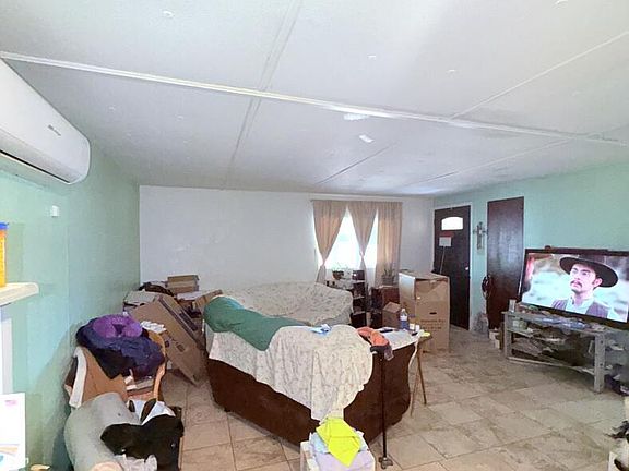 4th image of 3736 E Milton Rd