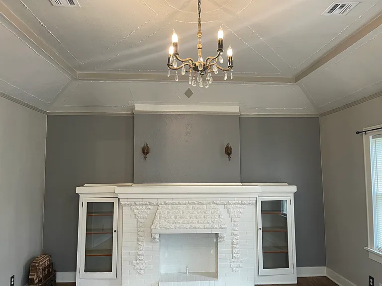 1913 N Ross Ave — Photo 53