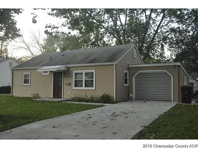 1209 Sunset Dr photo 1