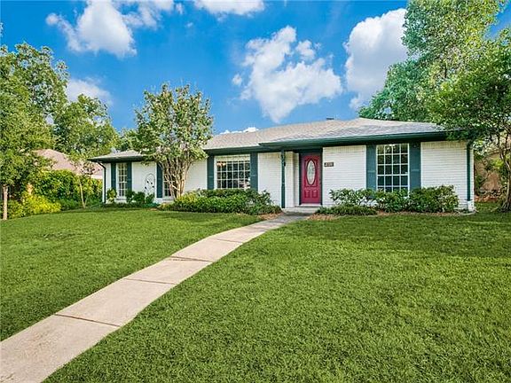 3rd image of 2728 Leameadow Dr