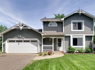 2505 Mailand Rd E, Maplewood, MN 55119