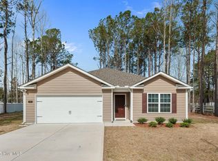 229 Victoria Dr, Washington, NC 27889
