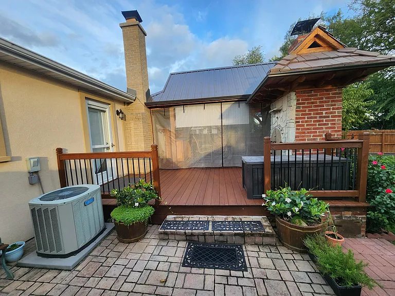 7227 W 113th Pl — Photo 1