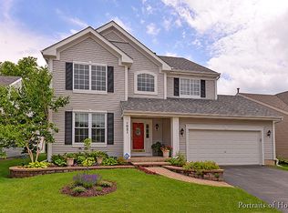 1021 Orchard Lake Dr, Aurora, IL 60506