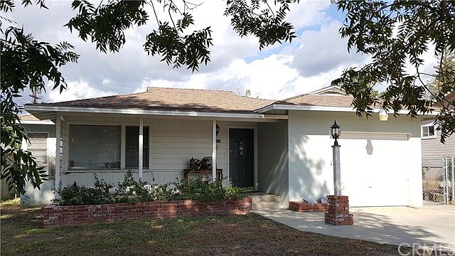 1st image of 34932 Beech Ave