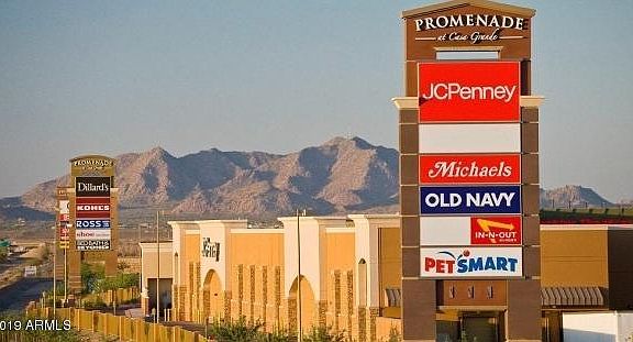 4th image of 560 N Agua Fria Ln