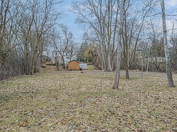 5th image of 2212 Ravine Dr