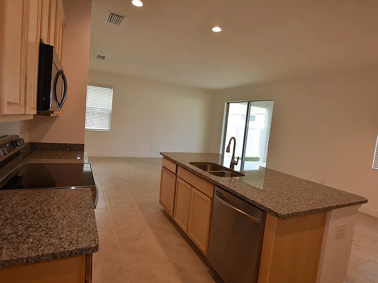 1845 Ross Hammock Ave — Photo 13