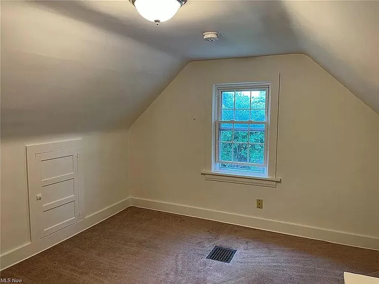 296 Ivy Pl — Photo 15