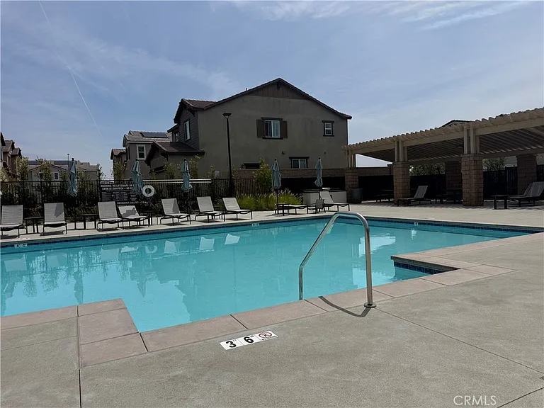 6331 Sierra Vista Ln — Photo 24