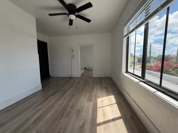 2015 NW 4th St #B, Miami, FL 33125