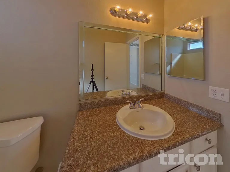 9115 Indian Breeze Dr — Photo 17