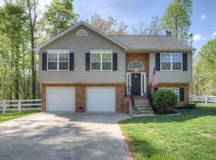 46 Sparky Ct, Stafford, VA 22556