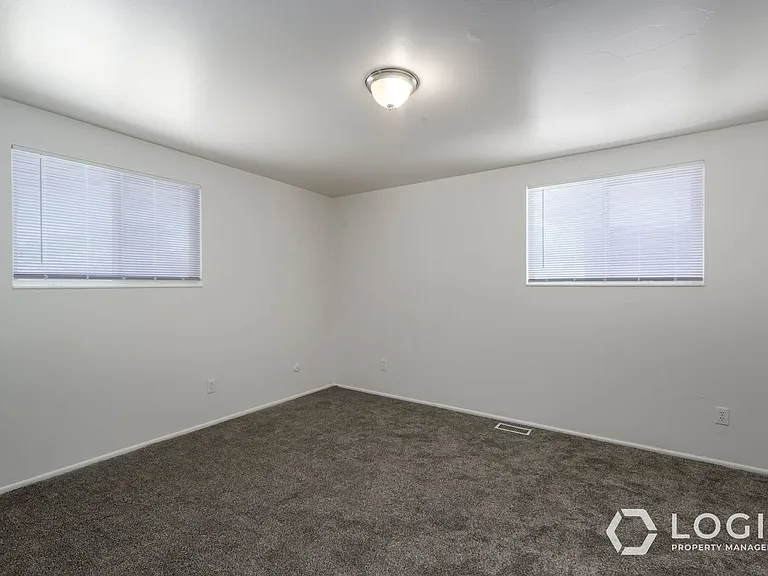 1610 W Ivy Cir #3 — Photo 8