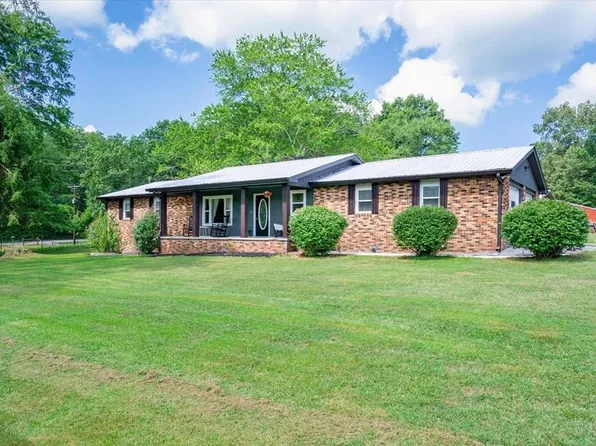 111 Guffey Ln, Jamestown, TN 38556