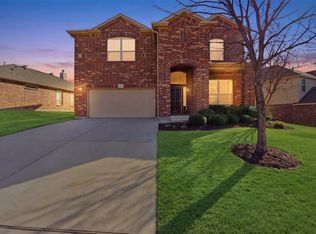 2745 Albatross Ln, Fort Worth, TX 76177