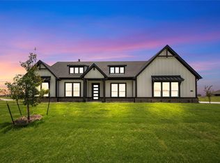 2505 Pyrite St, Krum, TX 76249