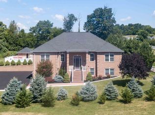 1705 Buckingham Dr, Harrisonburg, VA 22801