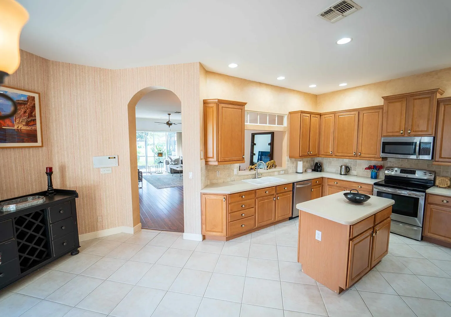 ** The Strand ** Eden At The Strand ** 3/3 Nice Furnished Pool Home ** Cabana Attached ** Seasona... — Photo 4