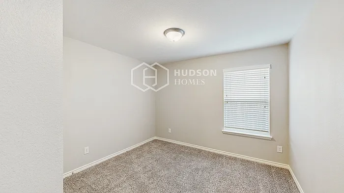 2716 Tobias Ln — Photo 17