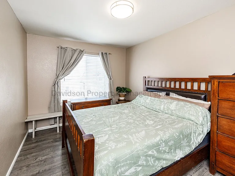 7724 Canyon Oak Dr — Photo 12