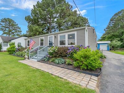 325 Suburban Dr, Suffolk, VA, 23434
