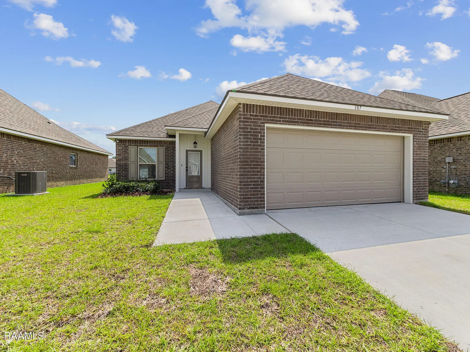 3 bed, 1356 sqft, $1,700 — Photo 4