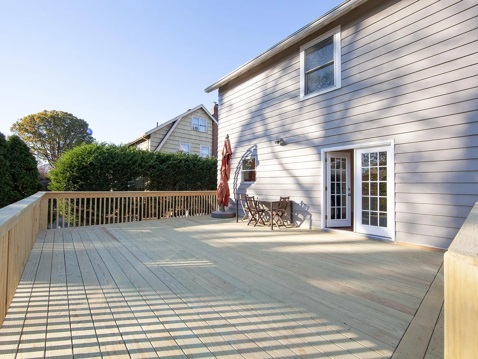 4 bed, 1.5 bath, 1738 sqft, $5,500 — Photo 2