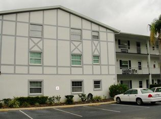 400 Glennes Ln APT 101, Dunedin, FL 34698
