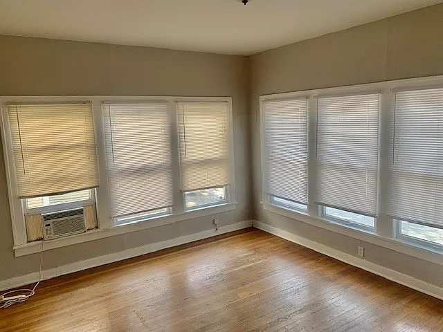 1140 W Ashby Pl #1 — Photo 8