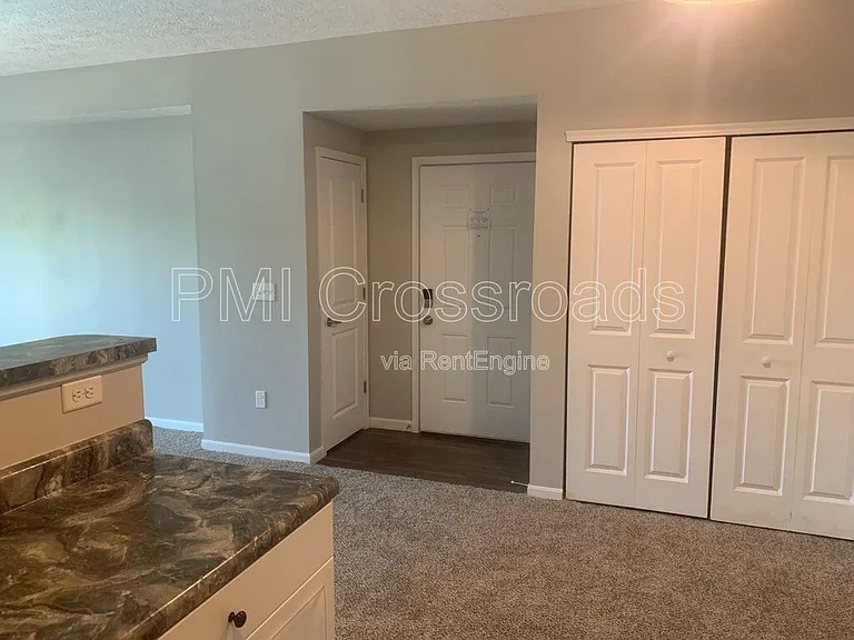 Jefferson Pointe — Photo 49