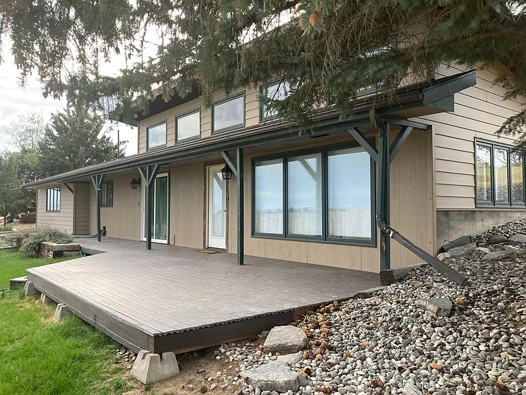 7155 Sypes Canyon Rd — Photo 2