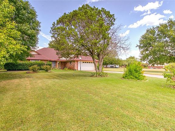 5th image of 1805 W Spanish Oak Dr