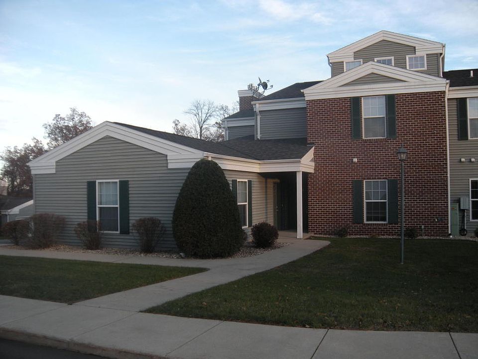 1st image of 5425 Patriot Dr #8